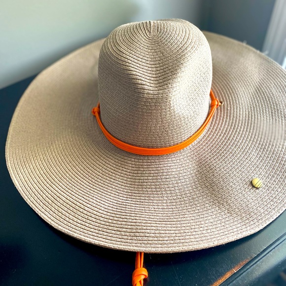 Mersea Accessories - Mersea Beige Straw Floppy Hat w/ Orange Band and Adjustable Tie EUC